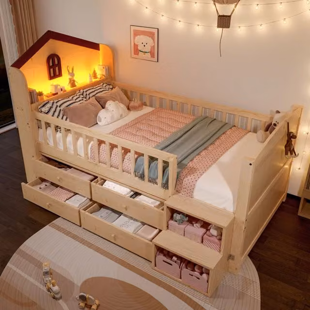 Letto a casetta semi-alto REDOM per bambini in legno di pino con LED e 4 cassetti, colore naturale, 90x200 cm