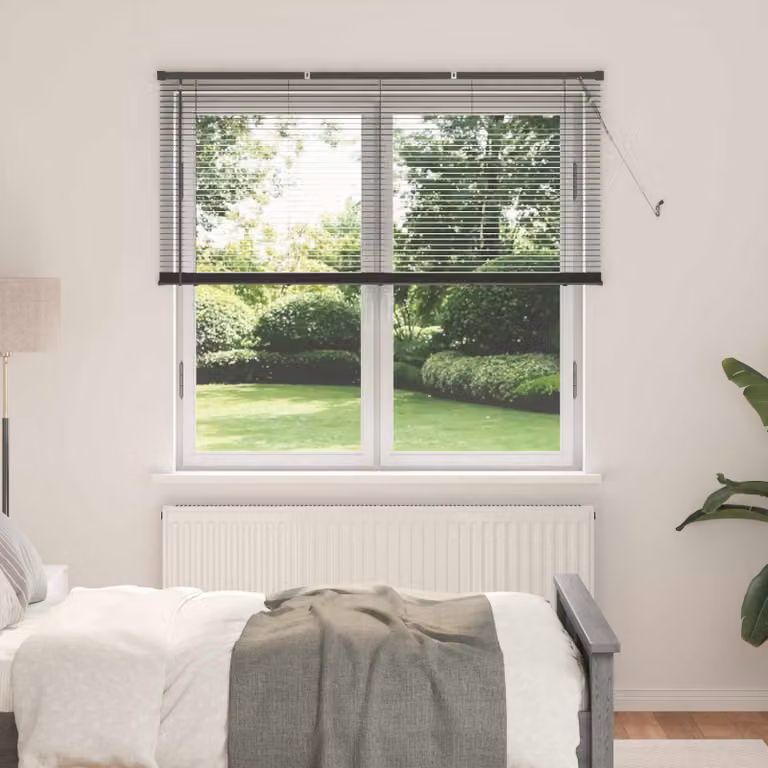 Tenda Veneziana vidaXL Grigio Argento, L: 150 cm, H: 140 cm, in PVC semi-trasparente con lamelle da 25 mm