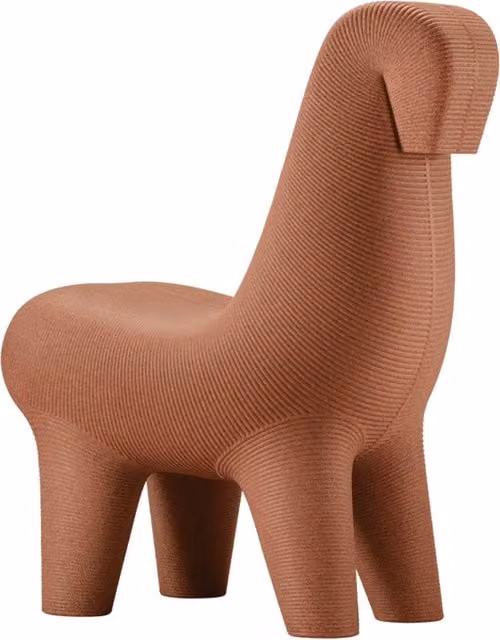 Sedia in polietilene Qeeboo Ghoda colore marrone