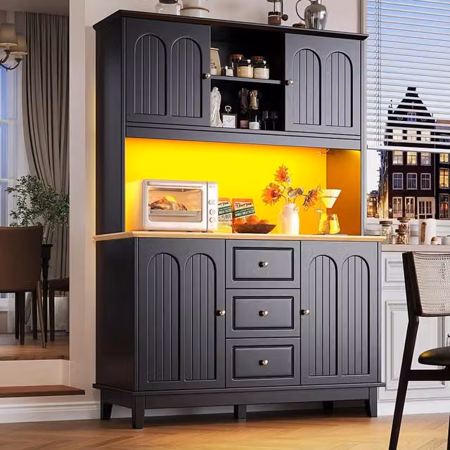 Credenza Alta Moderna con Luci LED Integrate e Ripiani Interni, Disponibile in Nero o Marrone, L/P/H: 120 x 40 x 180 cm