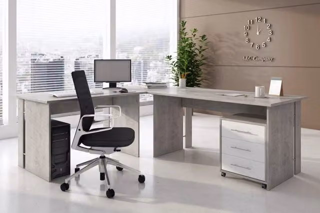 Set Completo Ufficio Moderno con 2 Scrivanie, Modulo Angolare, Cassettiera con Ruote, 2 Armadi e 2 Librerie in Finitura Bianco Frassino e Grigio Cemento