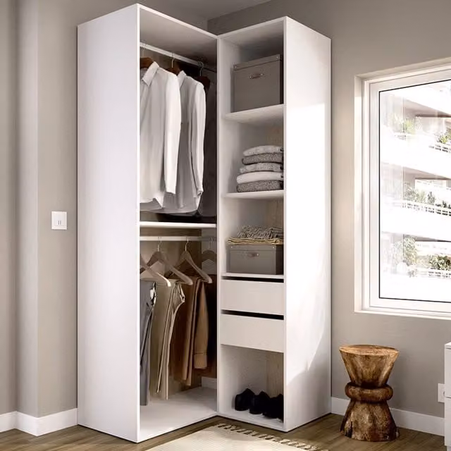 Armadio da camera da letto DMORA con ante scorrevoli e cassetti integrati, design moderno in finitura bianco opaco e rovere, L: 105 cm, H: 205 cm