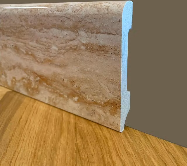Battiscopa Lucido Travertino Beige in Polimeri Eternal Parquet H: 8,5 cm, L: 1,4 cm, P: 200 cm