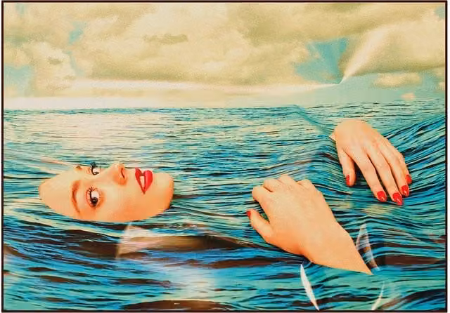 Tappeto rettangolare design Girl in the Sea di Seletti Toiletpaper colore blu L: 200 cm x P: 280 cm