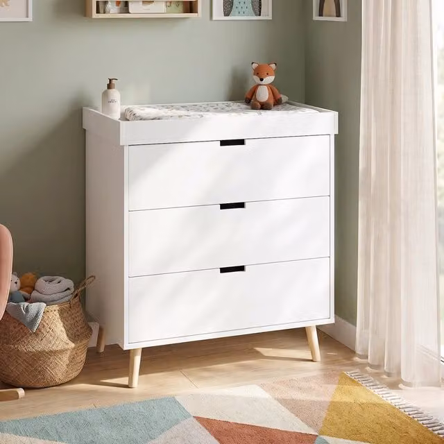 Cassettiera con piano fasciatoio rimovibile in stile scandinavo en.casa, Bianco, L: 92 cm, P: 50 cm, H: 84 cm