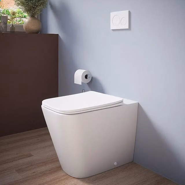 Vaso sospeso rimless in ceramica bianco opaco con sedile soft-close Parama Kyoto