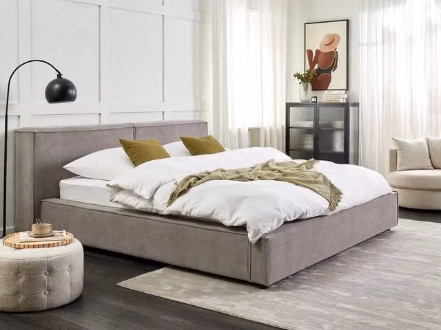Letto matrimoniale Beliani in velluto grigio con struttura a doghe in legno stile classico L/P/H: 180 x 200 x 242 cm