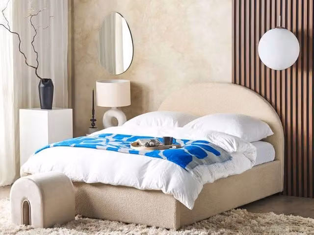 Letto contenitore matrimoniale BELIANI in tessuto bouclé beige con base a sollevamento, L/P/H: 140 x 200 x 76 cm