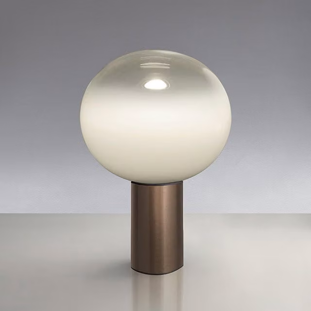 Artemide Laguna Lampada da tavolo in vetro trasparente e bronzo con tecnologia LED dimmabile