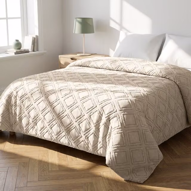 Trapuntino matrimoniale in microfibra con motivo geometrico beige per primavera ed autunno