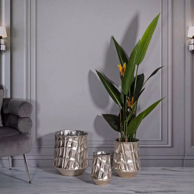 Set di 3 vasi moderni Bapara in metallo argento per decorazione da tavolo con design geometrico e forma rotonda