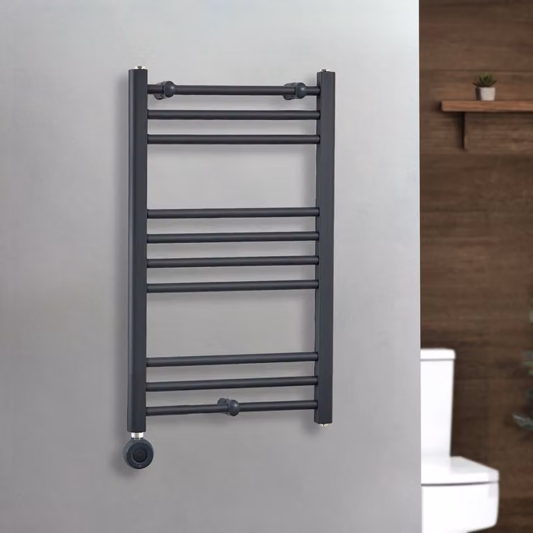 Scaldasalviette Elettrico Artle ECOSO by Hudson Reed Antracite con Elemento Termostatico Wi-Fi e Presa Elettrica L: 50 cm, H: 80 cm