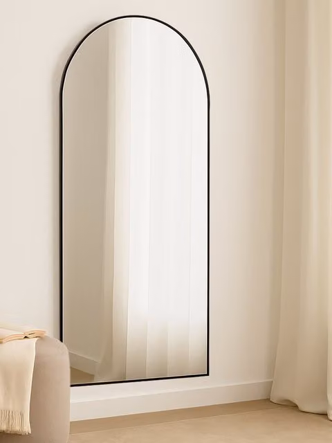 Specchio rotondo Lena Kenay Home nero con struttura in metallo e vetro