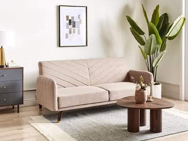 Divano letto click clack Beliani moderno a 3 posti in tessuto beige e marrone con poggiatesta regolabile e gambe in legno di gomma per il tuo soggiorno