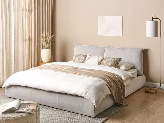 Letto matrimoniale Beliani in velluto a coste beige con rete a doghe e testata imbottita L/P: 180 x 200 cm